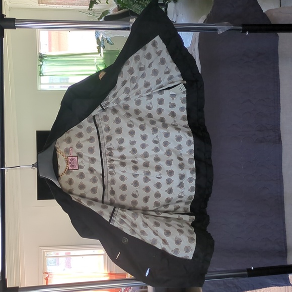 Jacket - Picture 8 of 9